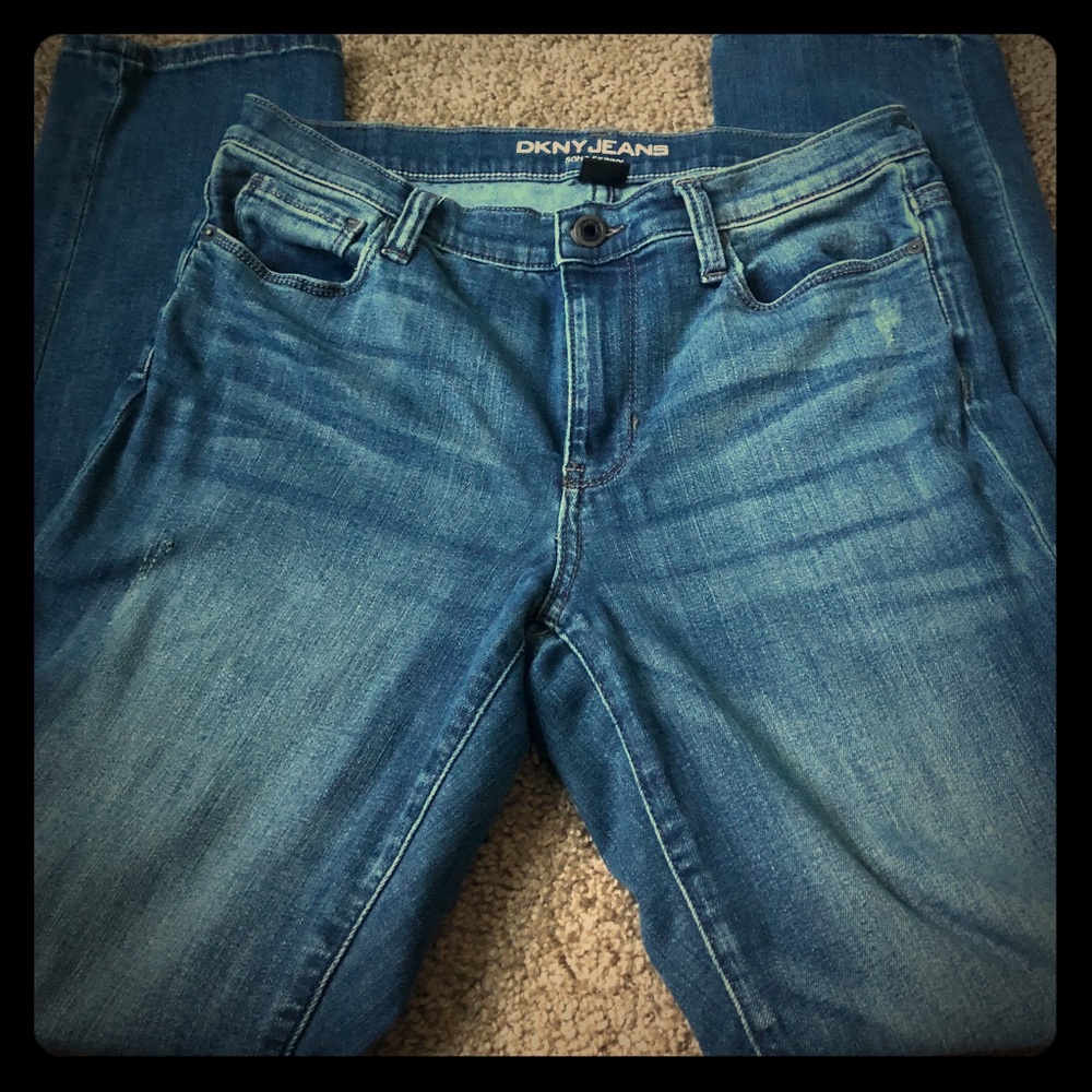 DKNY SoHo Skinny Jeans Size 6x30.